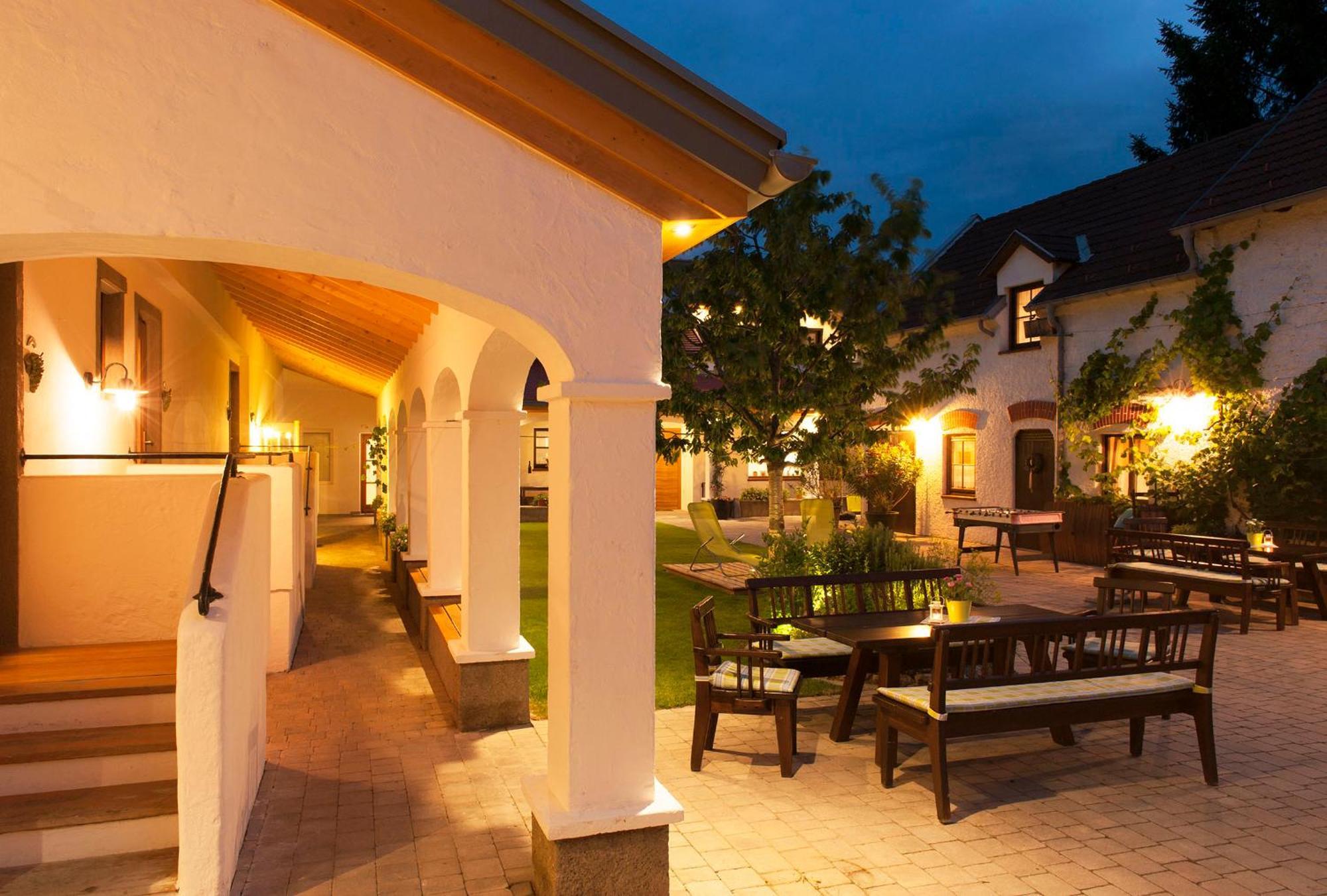 Winzerhof Kiss Otel Jois Dış mekan fotoğraf