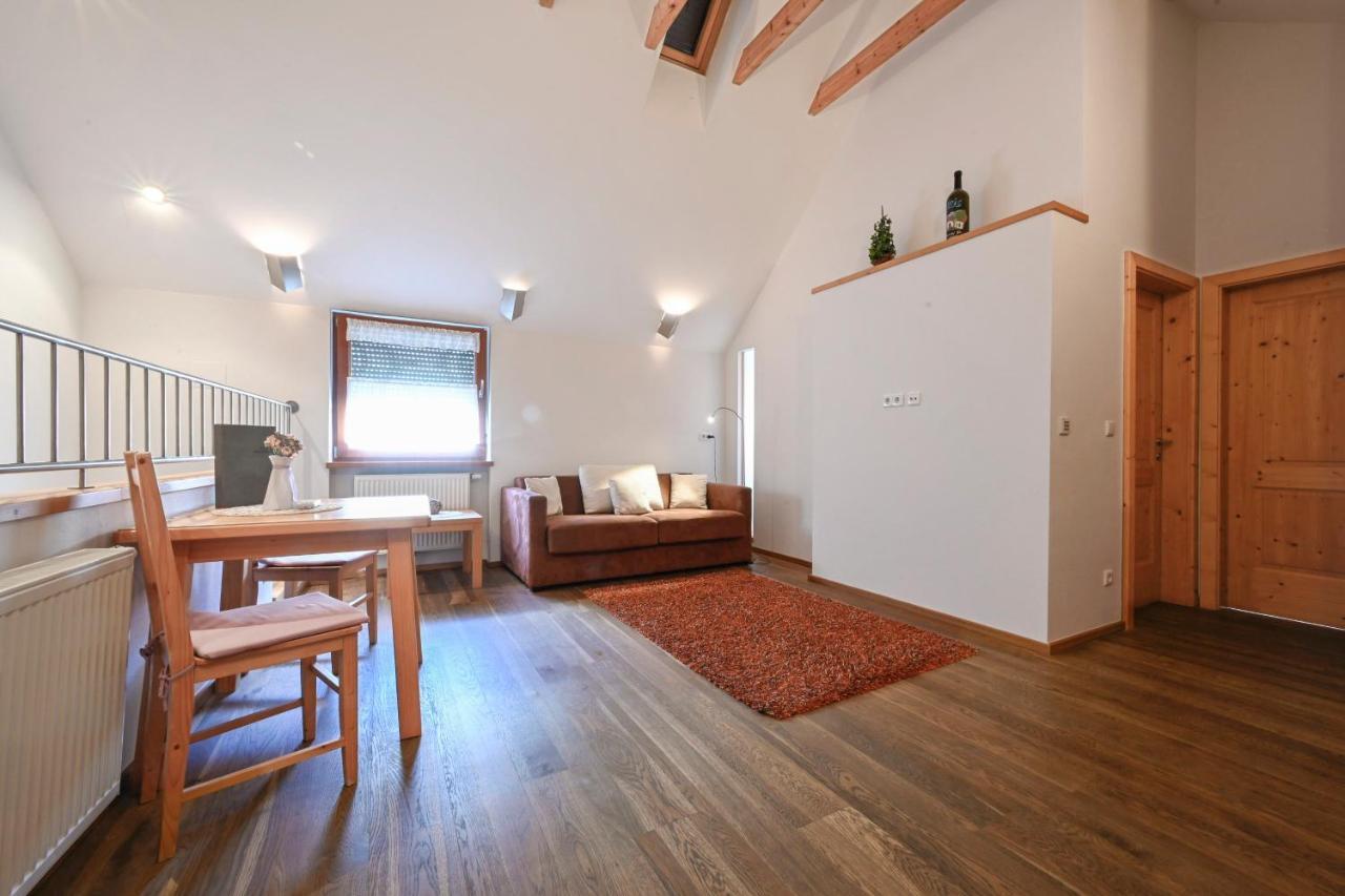 Winzerhof Kiss Otel Jois Dış mekan fotoğraf
